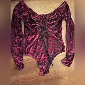 Privy Large like new bodysuit wine color velvet